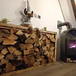 Vakantiehuis Mountain House With Jacuzzi *